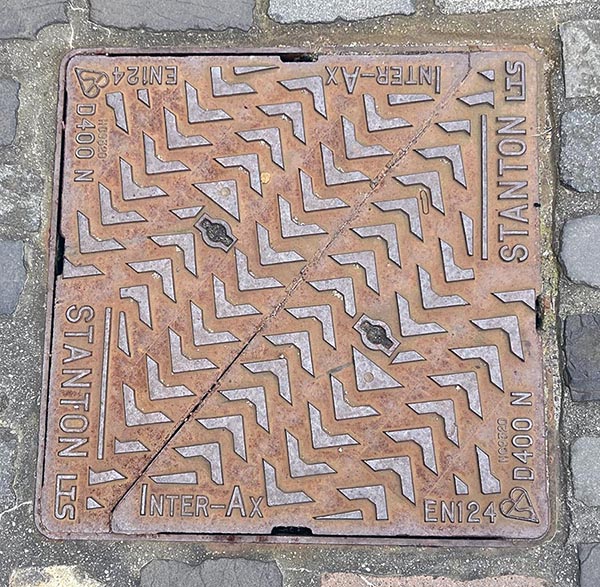 manhole cover 6